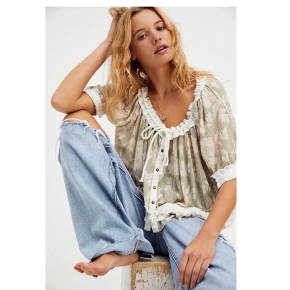 Free People Women's Perfect Day Ribbed Ruffle Top Poppy Size M